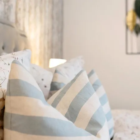 Apartment Albrechtshof 3 Potsdam